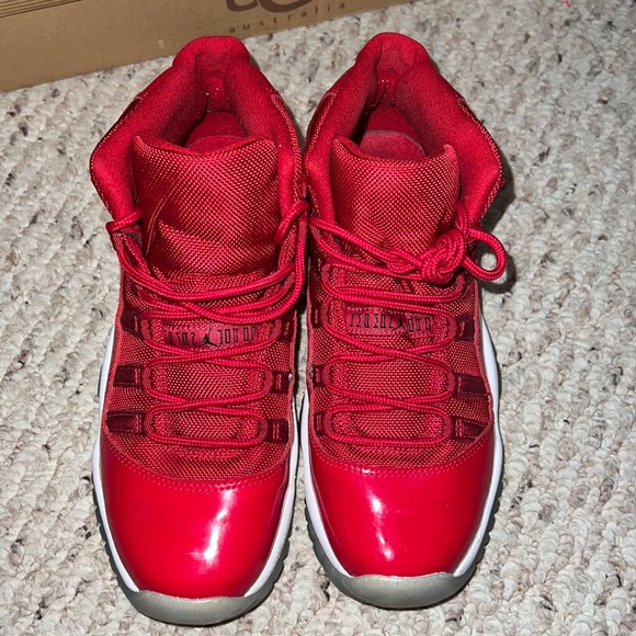 Air Jordan 11 Retro — Red - Picture 3 of 4